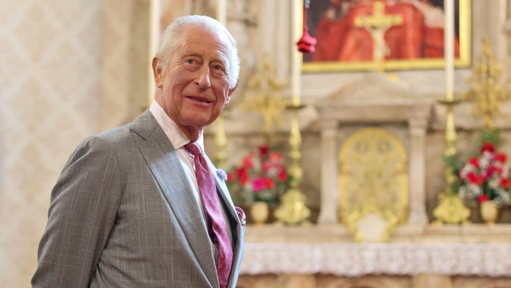 Raja Cherles dari Inggris. [ig @theroyalfamily]